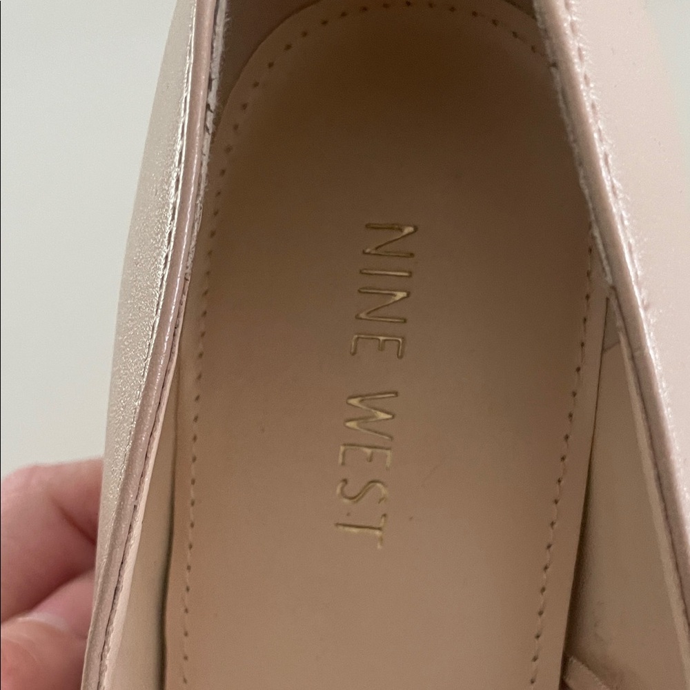Nine West Black and Cream Pointed Heels - Picture 2 of 6